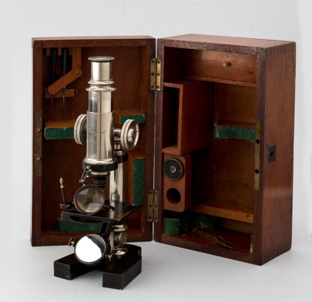 Microscopio Tipo Varley. Bourigeaud J. Lille c.1895.