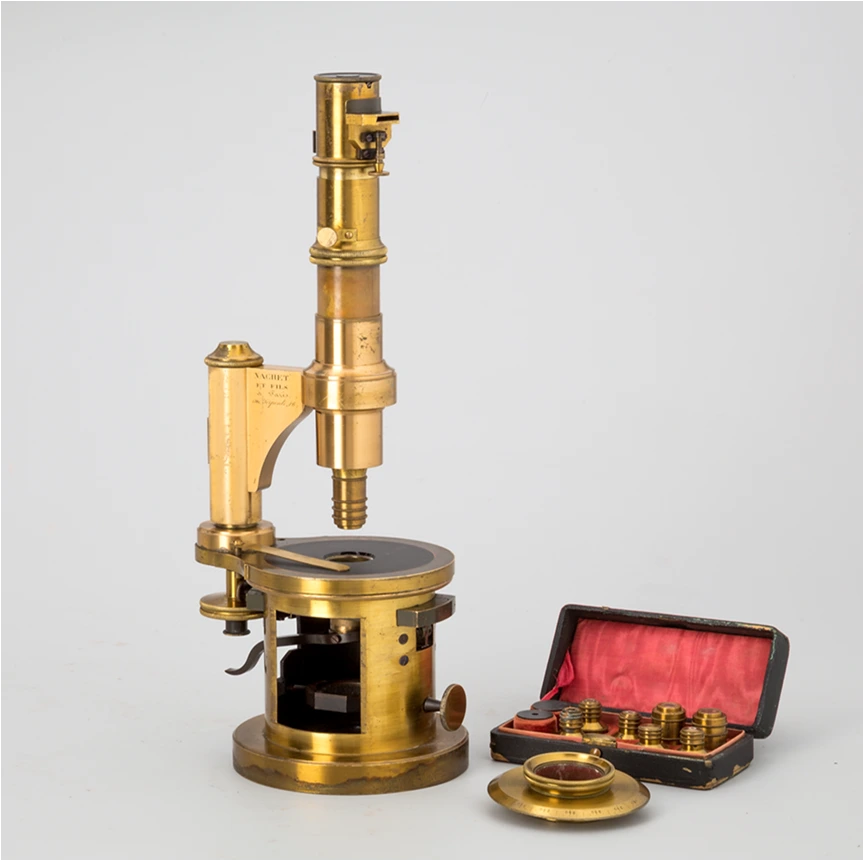 52i. Gran microscopio de tambor “a niche”. C. Nachet. Paris. 1860.