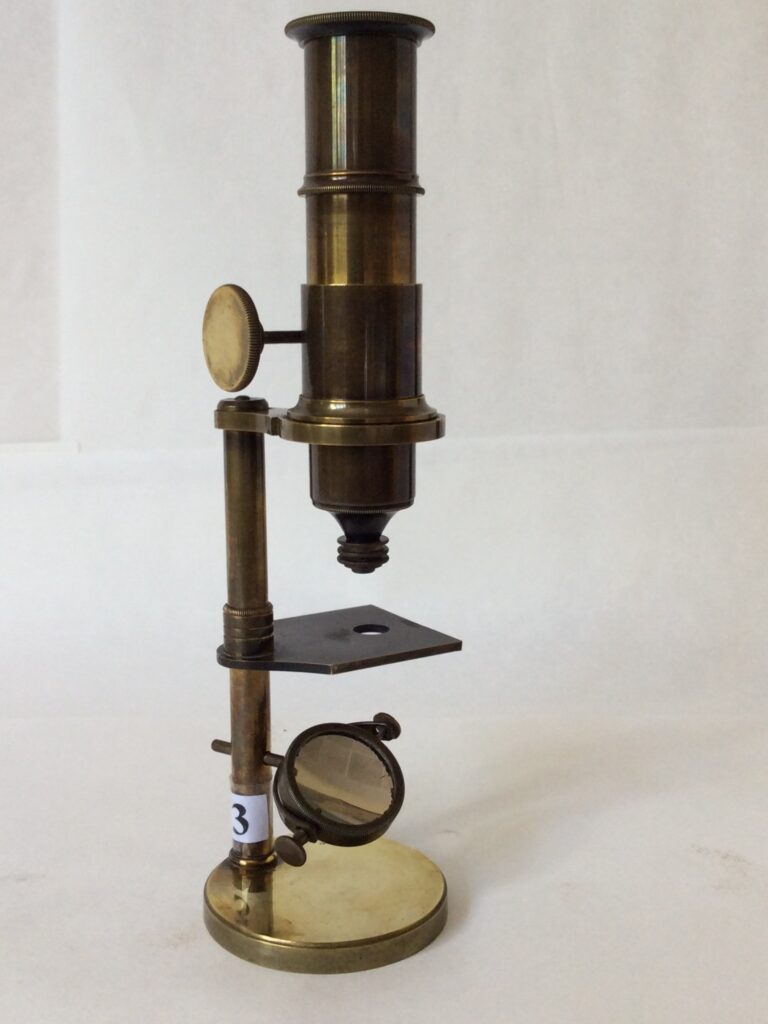 Microscopio monocular compuesto modelo Oberhauser. C.1860-71. Fabricante desconocido.