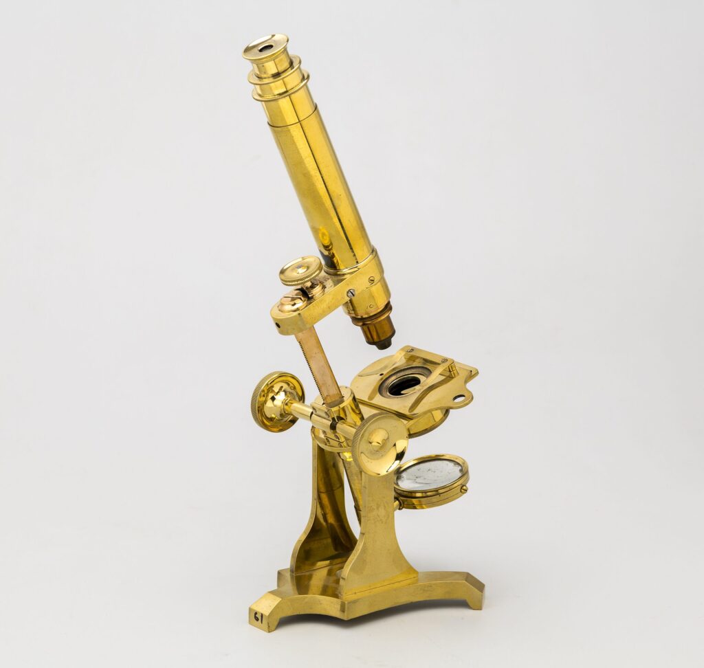 Gran microscopio monocular tipo Baker. c.1870