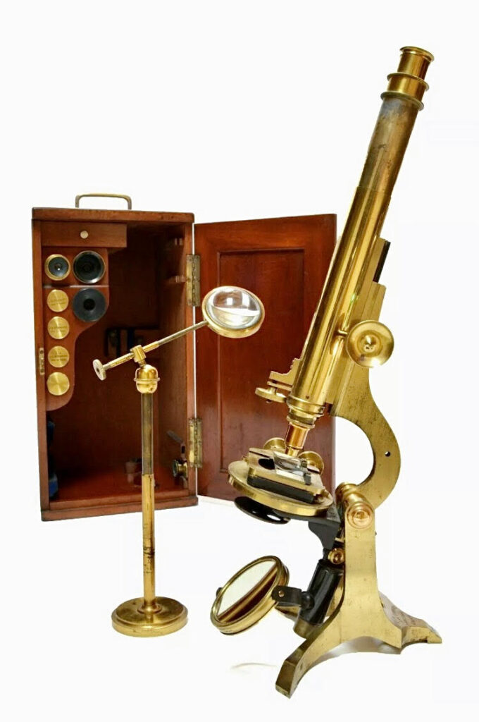 Microscopio monocular Grand Steward. Londres. c. 1857.