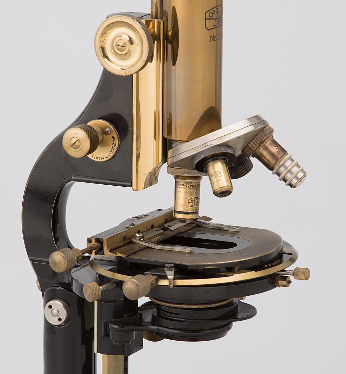 84. Microscopio monocular Carl Zeiss. Jena. c.1945.