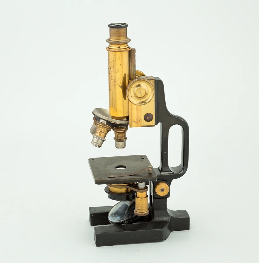 Microscopio de asa de jarra. E.Busch. Rathenow. 1880.