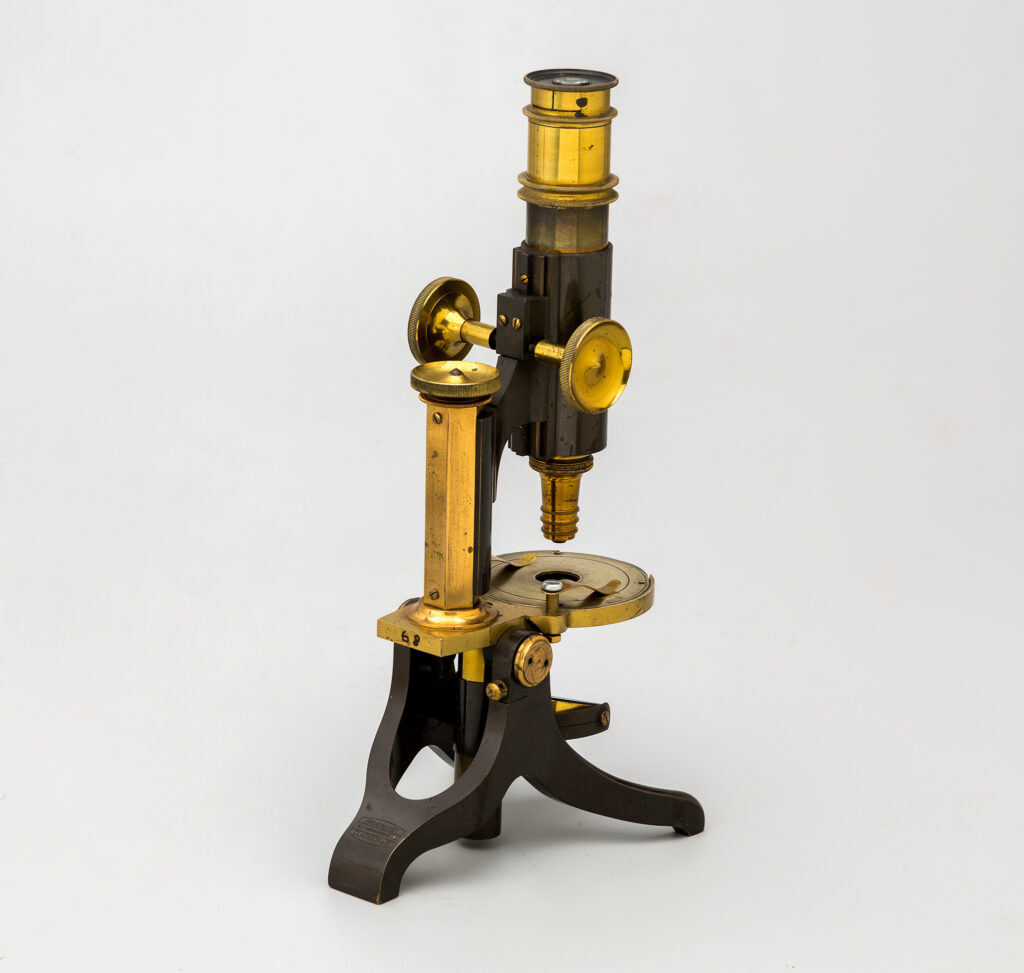 Microscopio monocular. Broadhurst Clarkson & Co. c.1900. Londres
