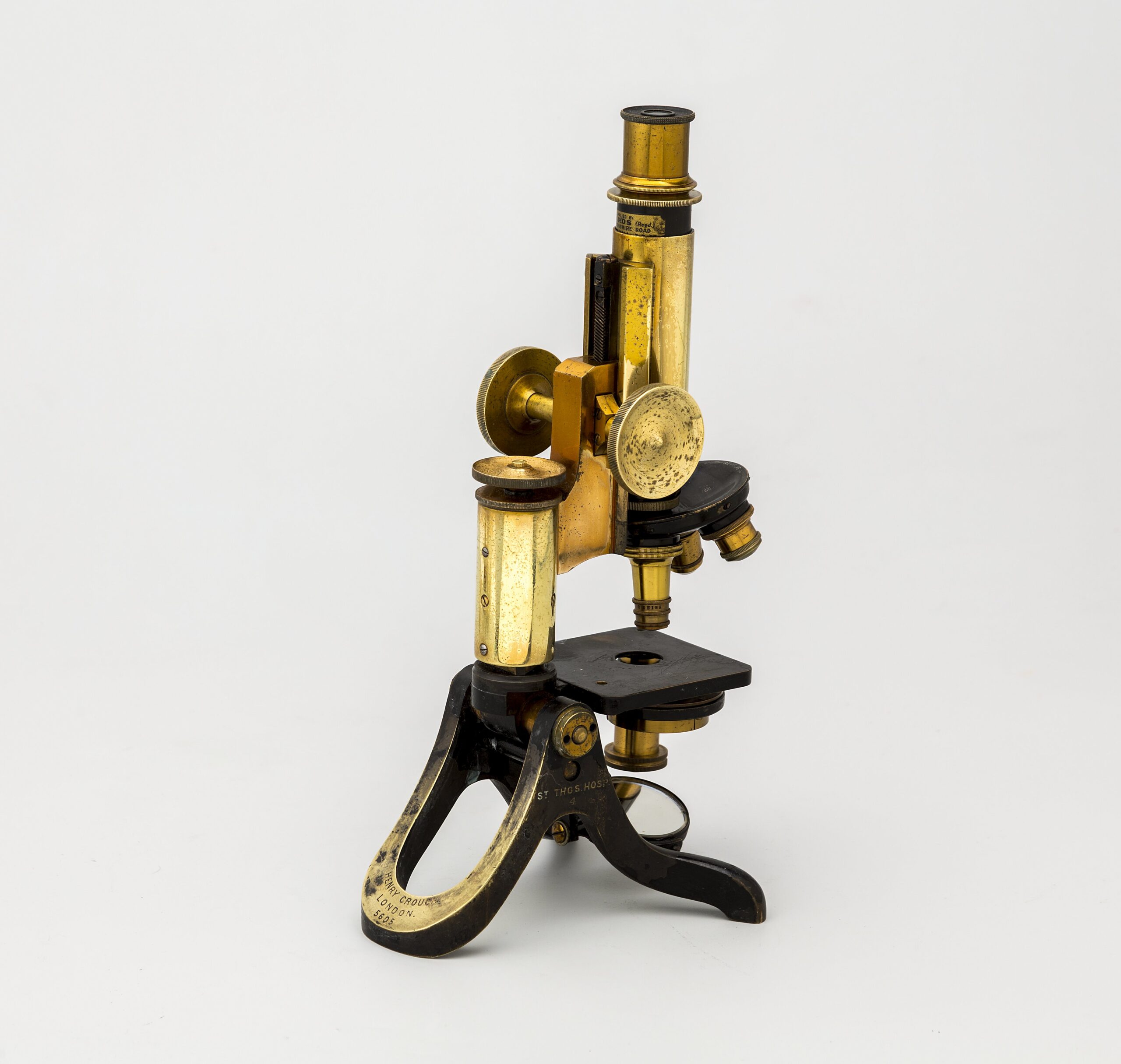 76. Microscopio monocular. Henry Crouch. Londres c.1900