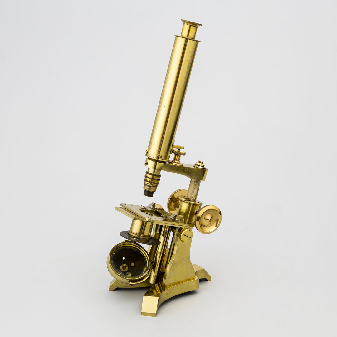 58. Gran microscopio monocular. Newton & Co. Londres.1840
