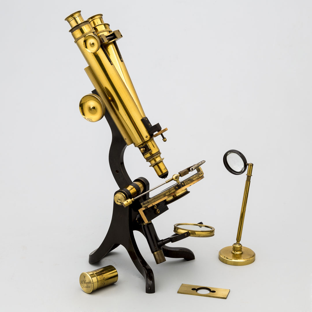 93. Microscopio binocular para estudiantes. Henry Crouch. Londres. 1880